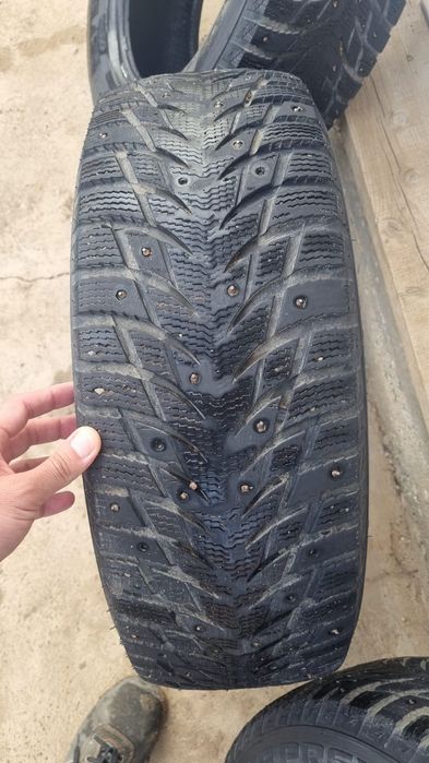 Продам шины на 16