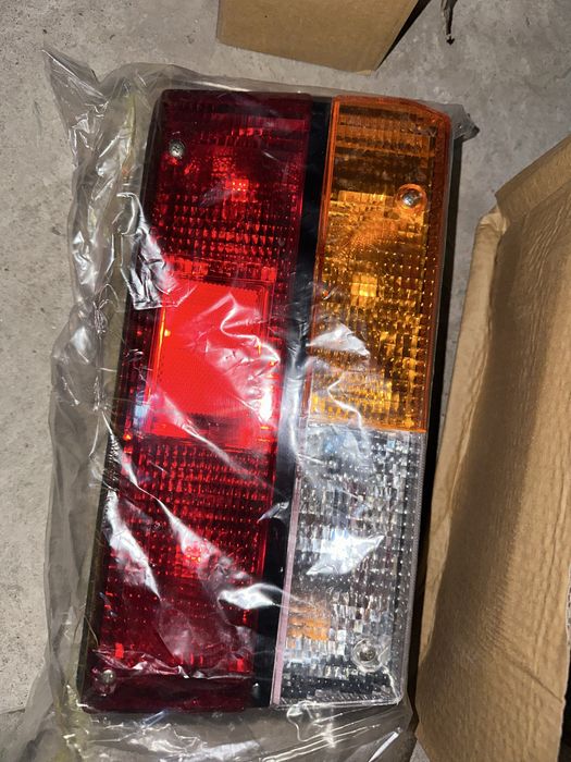 Lampa lampi stopuri triple dacia 1300 1310