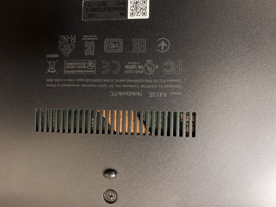 Лаптоп Asus VivoBook 14 K413EA-EB1513 на части или реновация