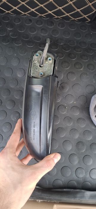 Правое зеркало Subaru Forester Sg(2004)