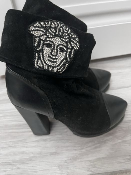 33-35-37 размер  аяқ киімдер тегін беріледі.