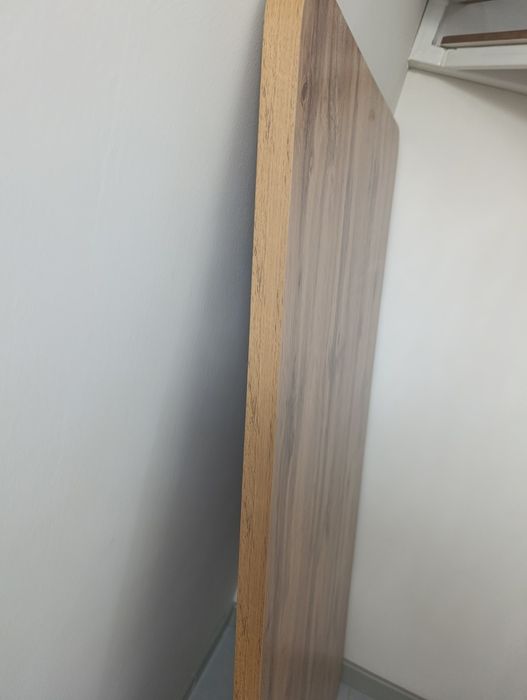 Деревянный стол без ножек