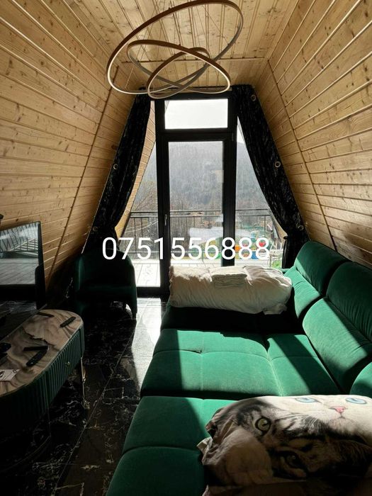 Cabana stil A-Frame si Case din structura de lemn