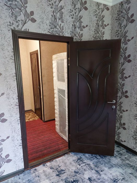 2х комнатная с мебелью и техникой в 10 микрорайоне (молочка)