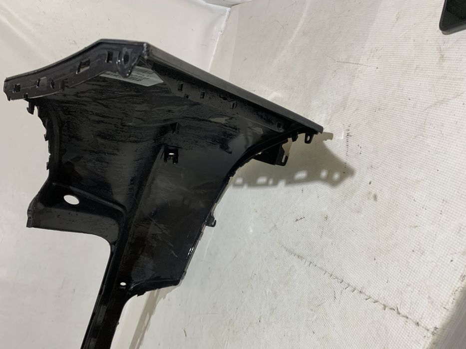 Bara spate Porsche Macan, 2014, 2015, 2016, 2017, 2018, 2019, 2020, 2021, cod origine OE 95B807421L.