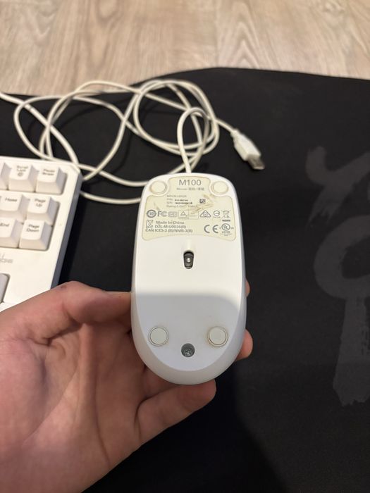 Геймърски комплект клавиатура + мишка logitech +Canyon Gaming Pad