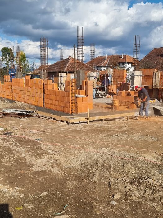 Executăm lucrări de construcții civile și industriale