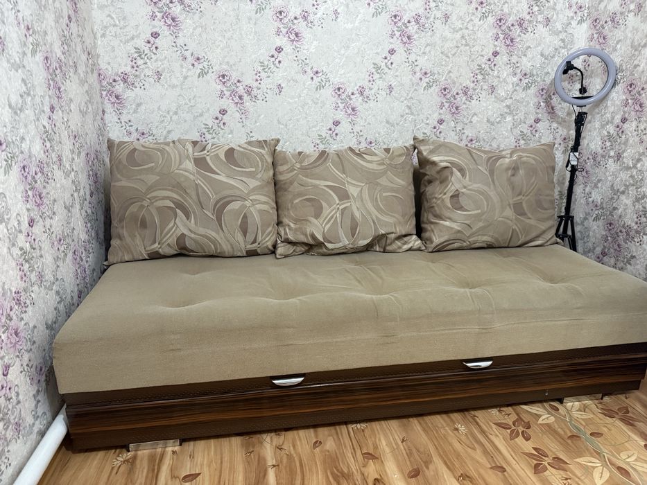 Продам раскладной диван