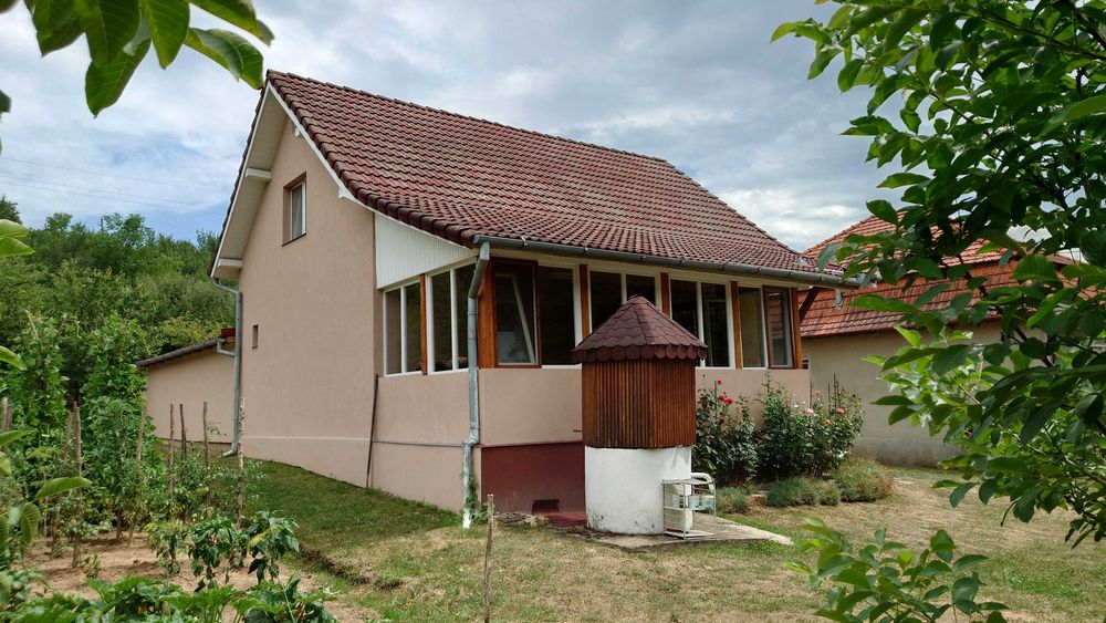 Casa de locuit / vacanta cu 3 cam in Alesd, jud Bihor