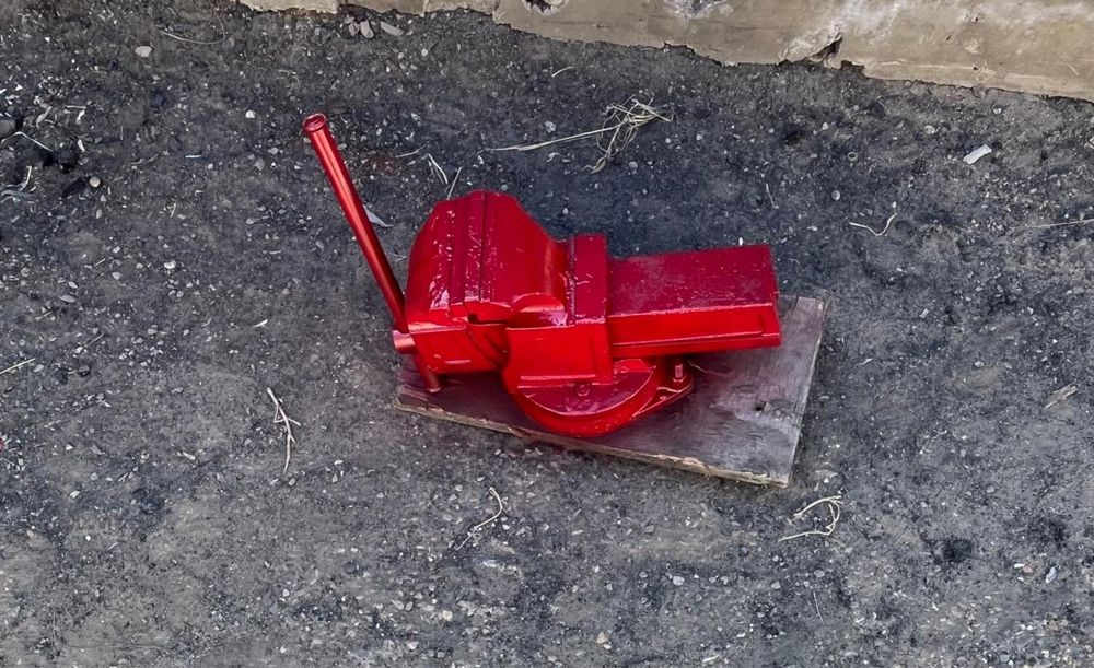 Продаётся тиса продам