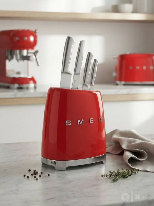 Набор кухонных ножей Smeg