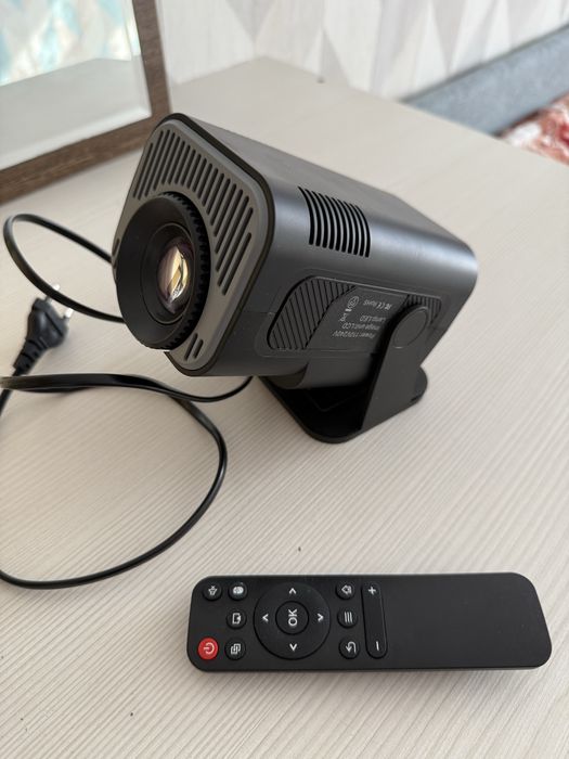 Видео проектор в идеальном состоянии
