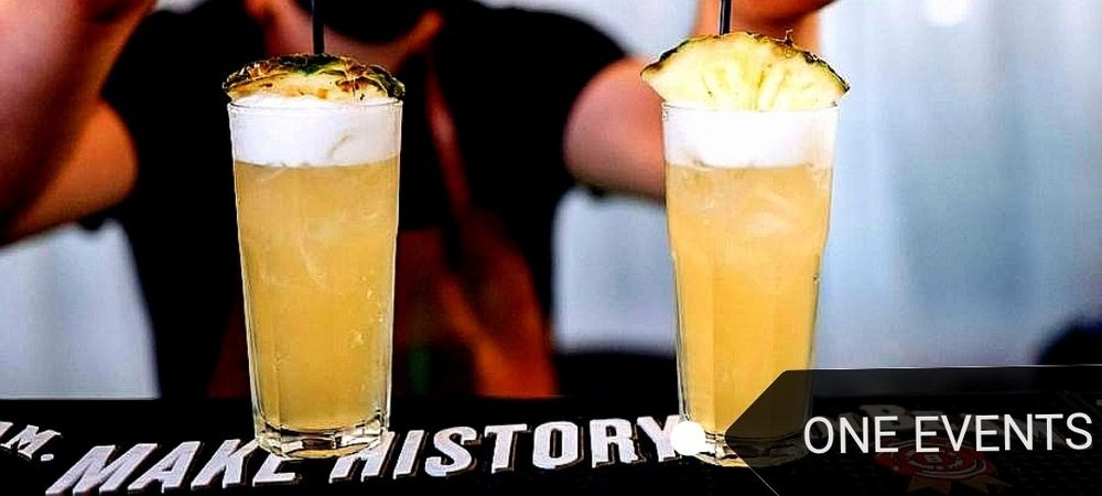 cocktail bar / bar mobil / barman / tort shoturi