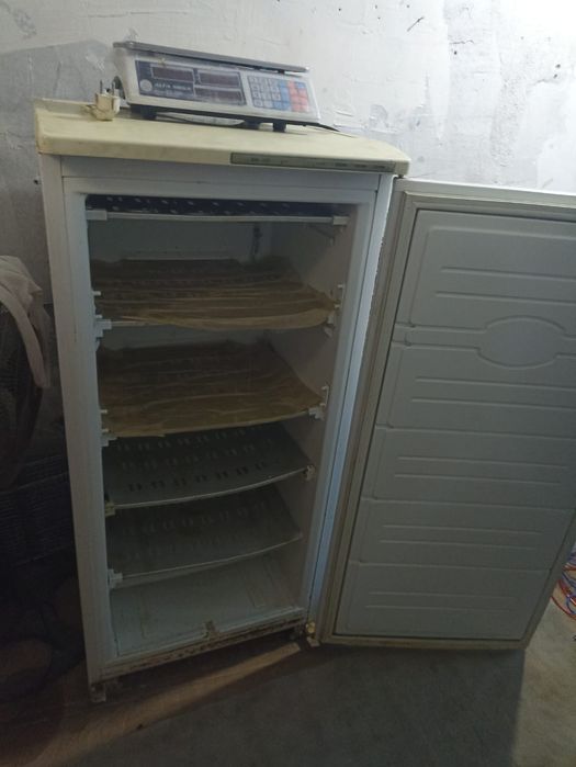 Морозилник хорошие состояние