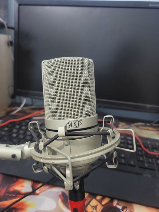 Mikrafon SOTLADI 990 MXL