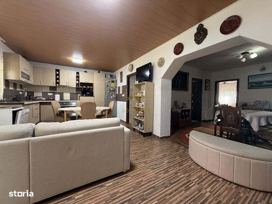 De vanzare Casa cu 4 camere si teren de 4.839mp/Utilata/Mobilata
