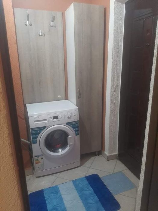 De inchiriat / chisineu cris