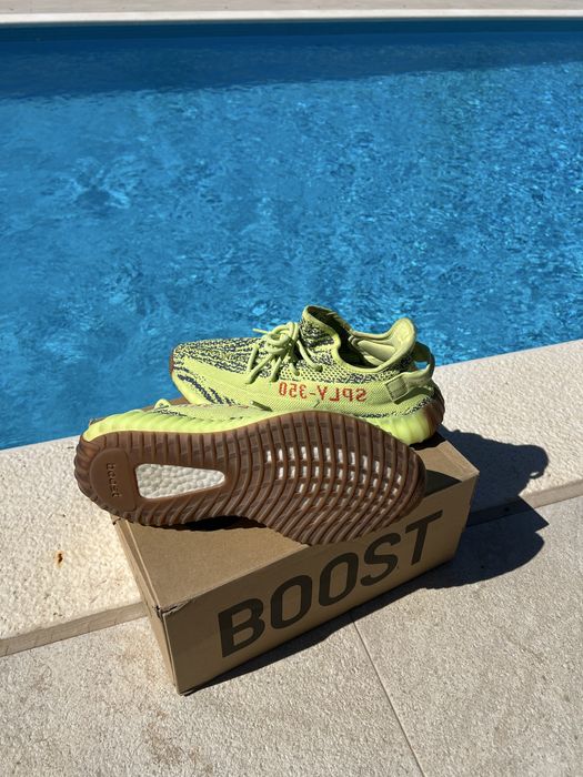 Yeezy Boost 350 V2 Semi Frozen Yellow