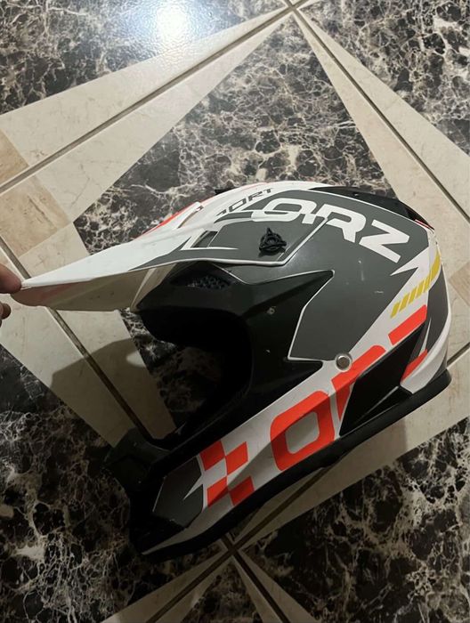 Casca enduro in stare buna