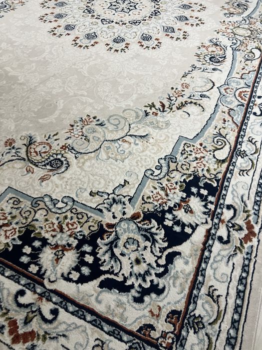 Продаю ковер 250 400