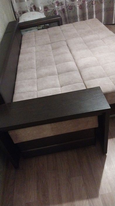 Диван угловой б/у