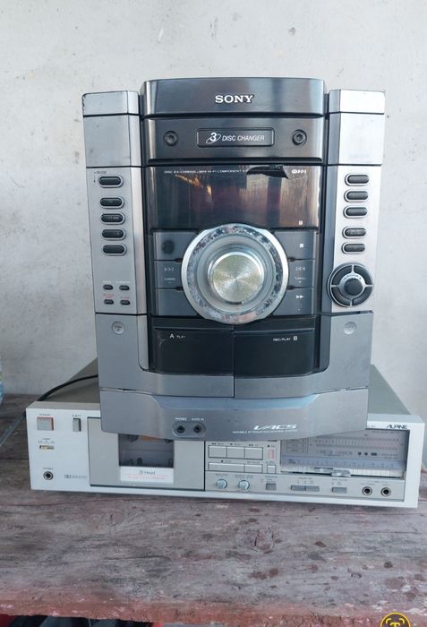 Vand combina Sony