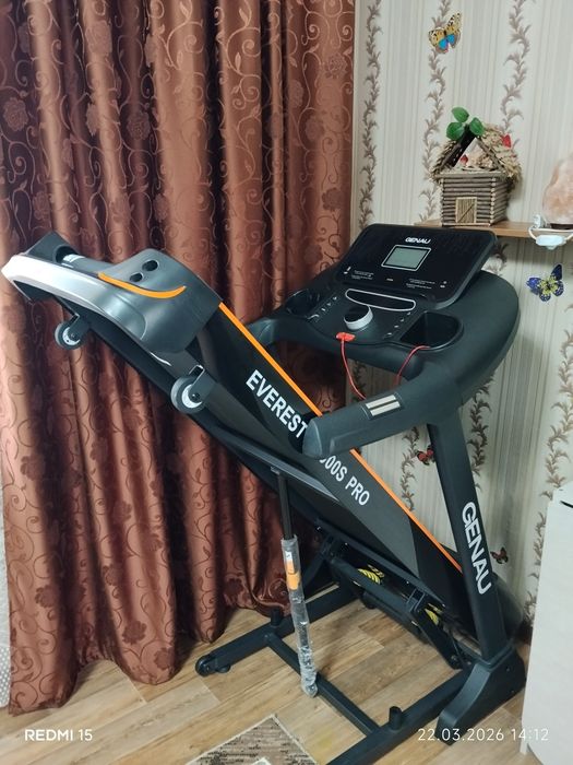 Продам беговую дорожку