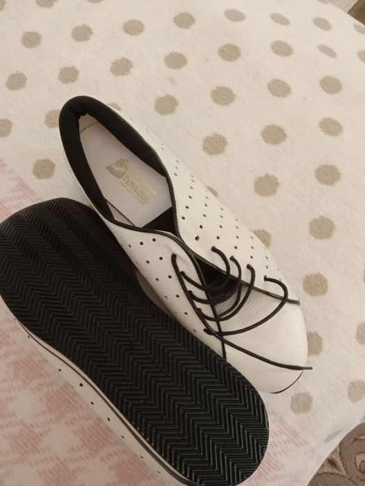 Продаю Новую турецкую обувь