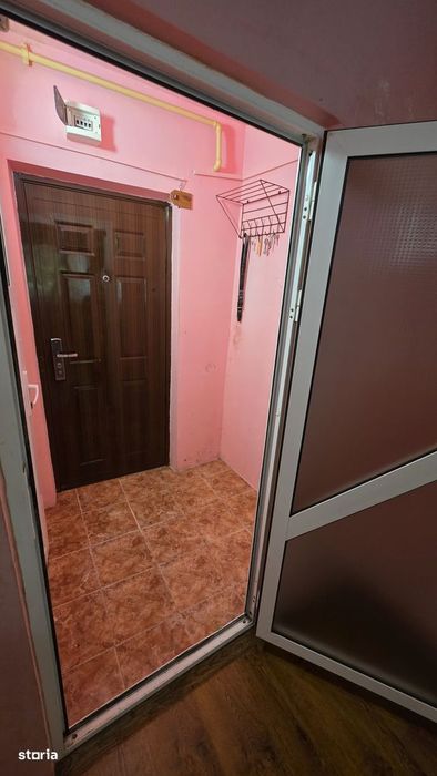 Vand garsoniera zona Policlinica 2