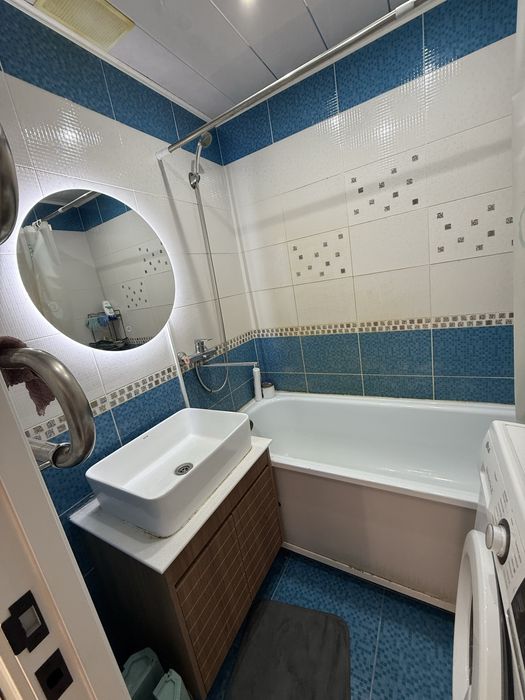 Продается квартира 3-комната мкр 6-86