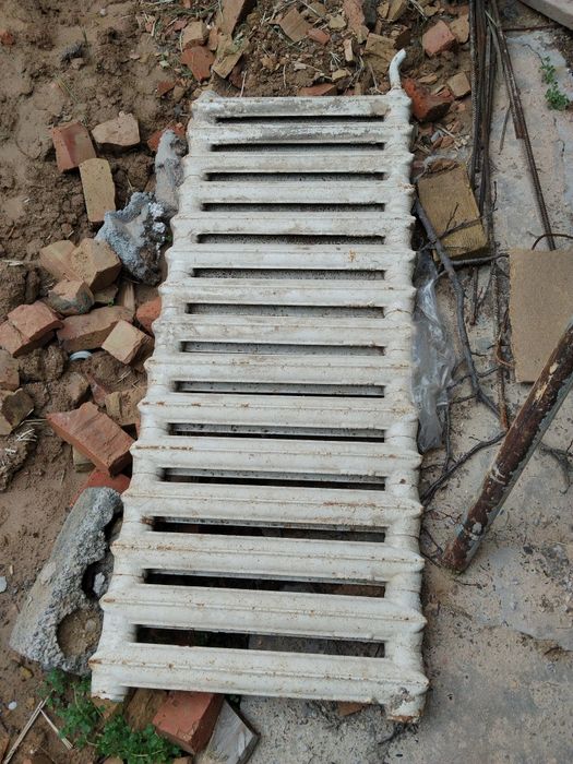 Продается батарея срочно!