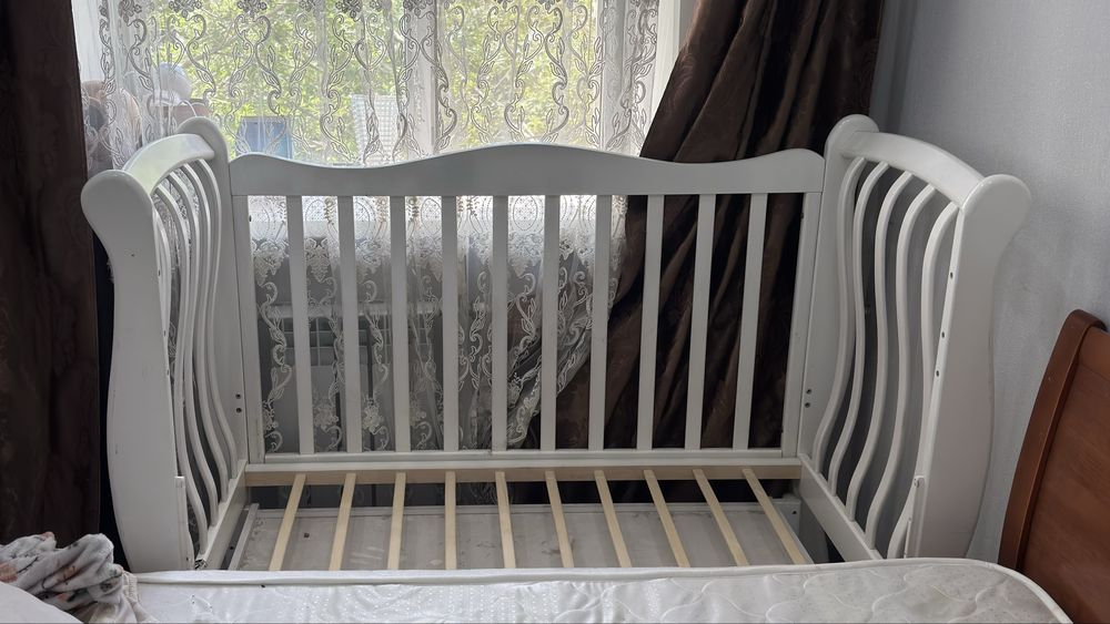 Продам кроватку Джулия