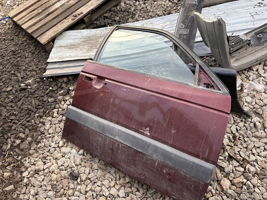 Двери пассат б3 цвет вишня