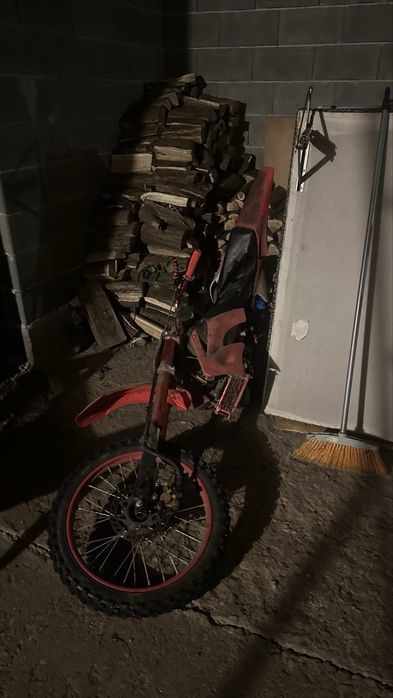 Продава се цял нов двигател 125 с туншнг развивал е 105+