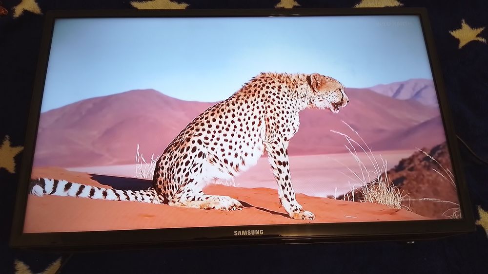 Телевизор самсунг 32", full hd, 100 герц, не смарт