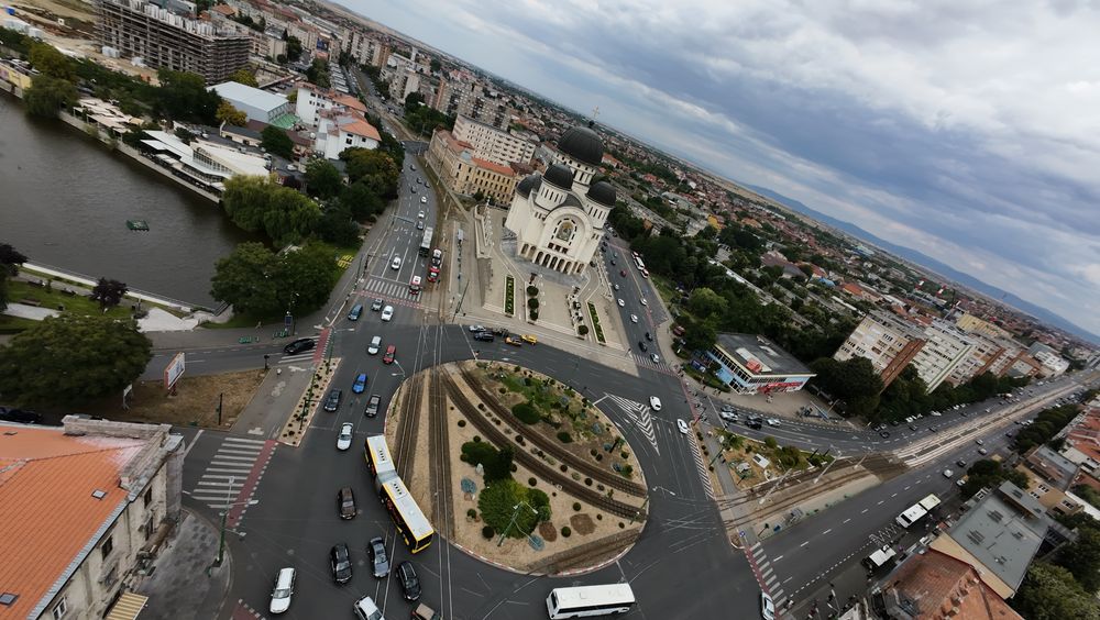 Filmări și fotografii aeriene cu drona
