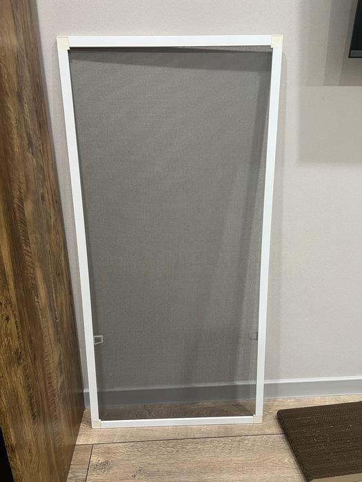 Продам москитнцю сетку 118х57 см