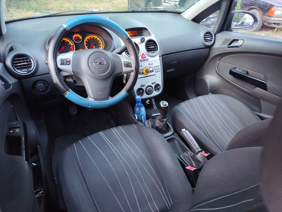 Opel CORSA D benzina