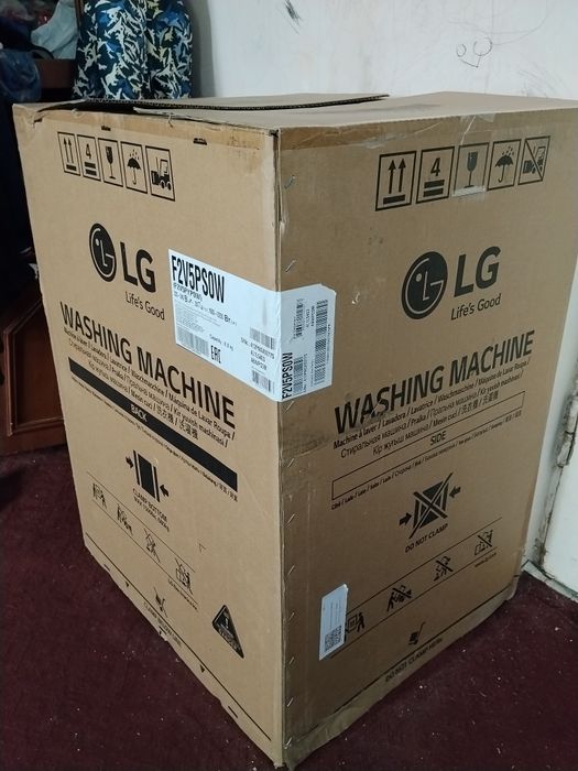 НОВАЯ, неиспользованная LG F2V5PS0W 8 кг — стиральная машина (White)