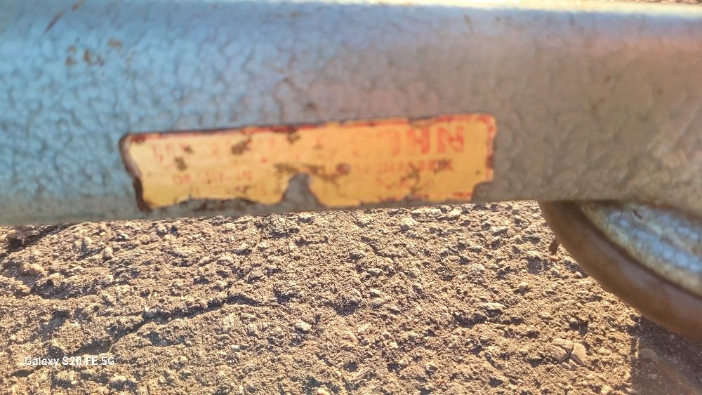 Стара автентична стъклена дамаджана,съд за вино или ракия