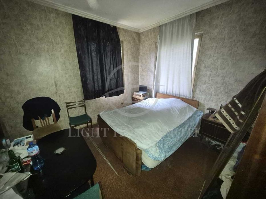 Реф. 3872 Апартамент с Три Отделни Стаи / Кючук Париж