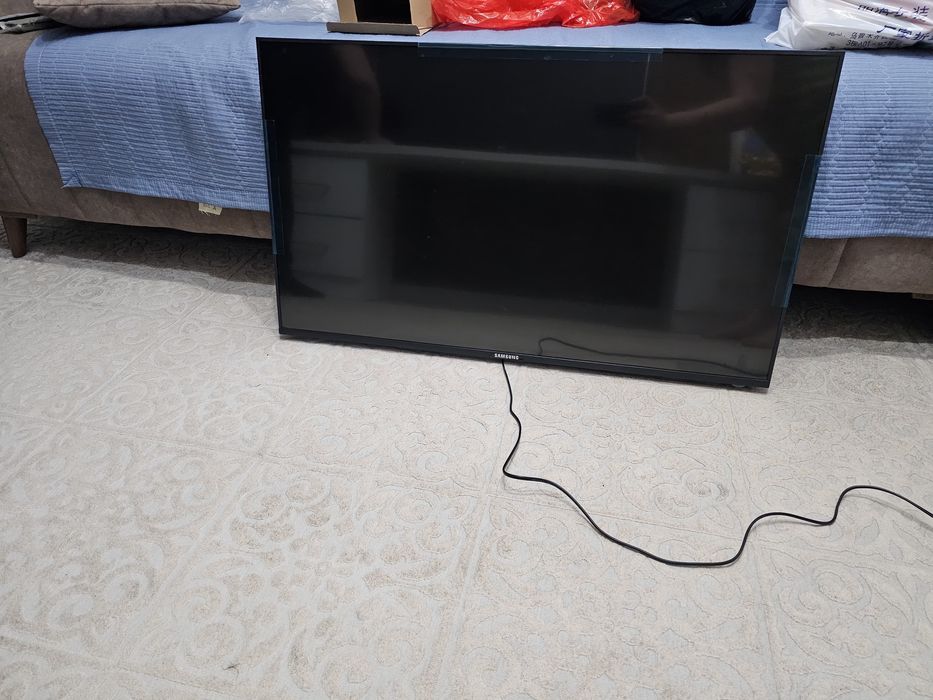 Продам телевизор