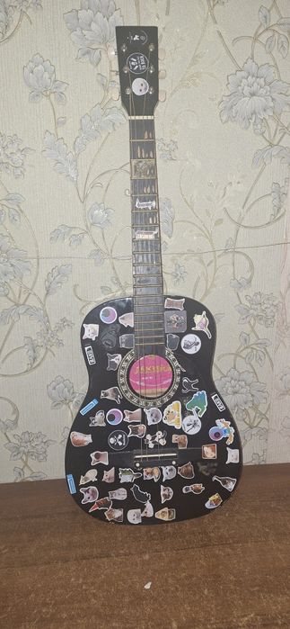 акустическая гитара