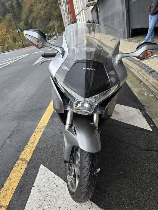 Vand Honda VRF1200F