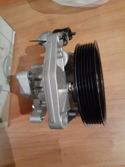 Гур насос мерседес X164 W164 GL ML