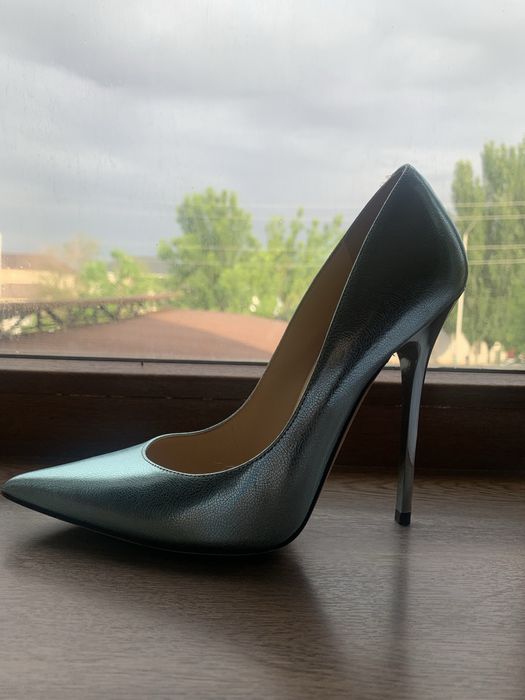 Изящные туфли от Jimmy Choo