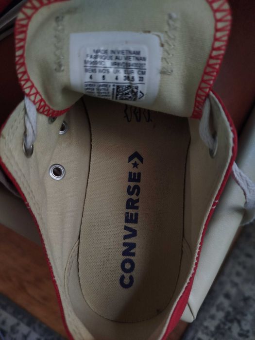 Vând tenesi Converse All Star originali – mărimea 36,5