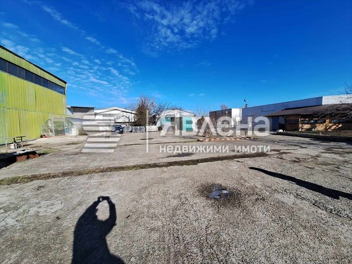 Продава се Склад в Ямбол, Промишлена зона - 2896 кв.м за 265 €/кв.м - Снимка #8