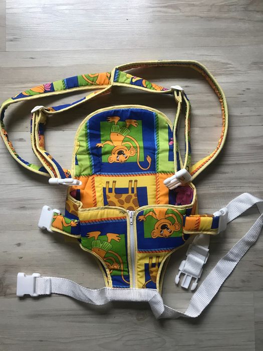 Кенгуру за бебе почти неизползвано