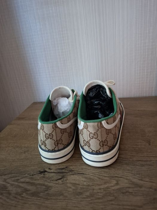 GUCCI обувки 42 номер.